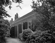 65348 Gezicht op de oranjerie van de Hortus Botanicus van de Rijksuniversiteit (Nieuwegracht 185) te Utrecht.